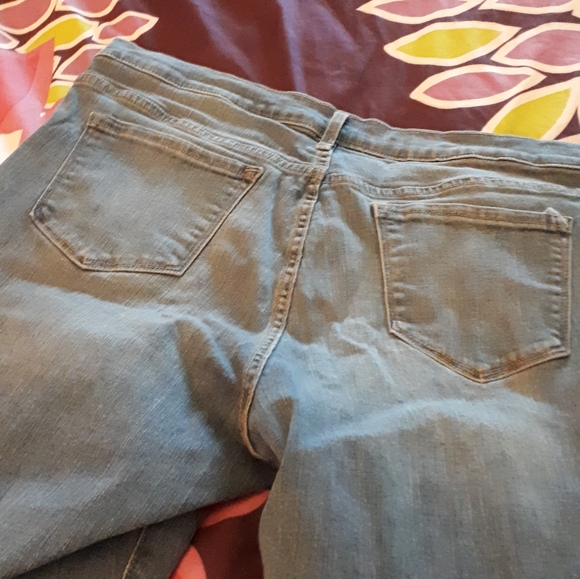 Forever 21 Carpenter Jeans - Picture 2 of 8